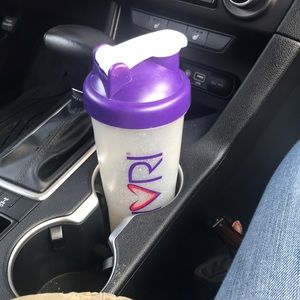 Meet your Posher, Ana